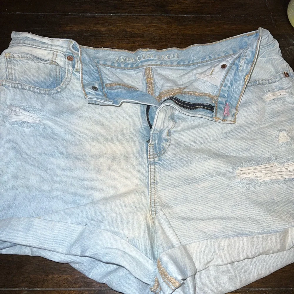 American Eagle shorts - Picture 1 of 3